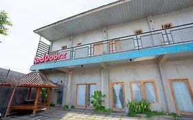 RedDoorz Syariah near Lombok Epicentrum Mall